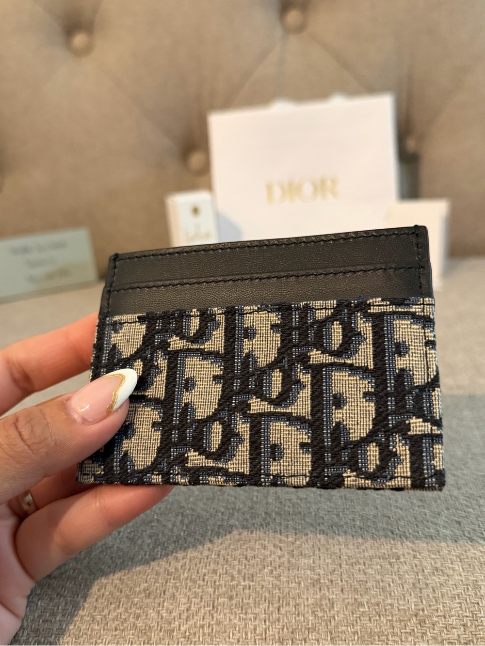 Christian Dior 30 Montaigne Freesia Card Holder - Picture 2 of 7